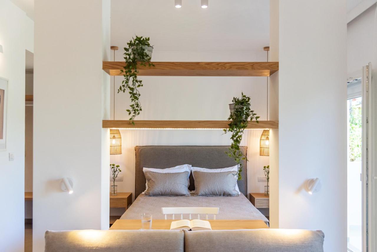 Christa Luxury Gazde/Camere de închiriat Kávos