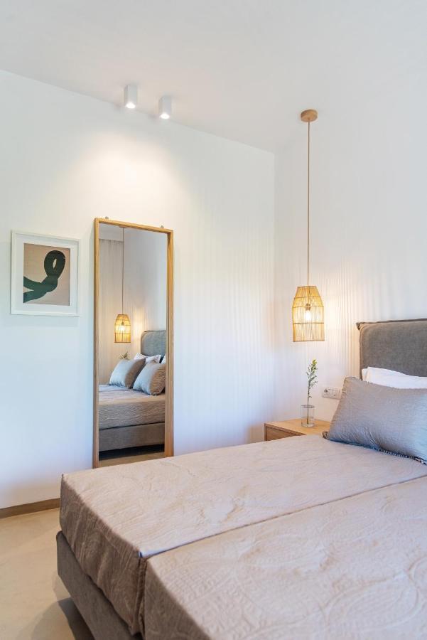 Gazde/Camere de închiriat Christa Luxury