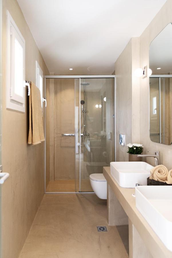 Gazde/Camere de închiriat Christa Luxury *